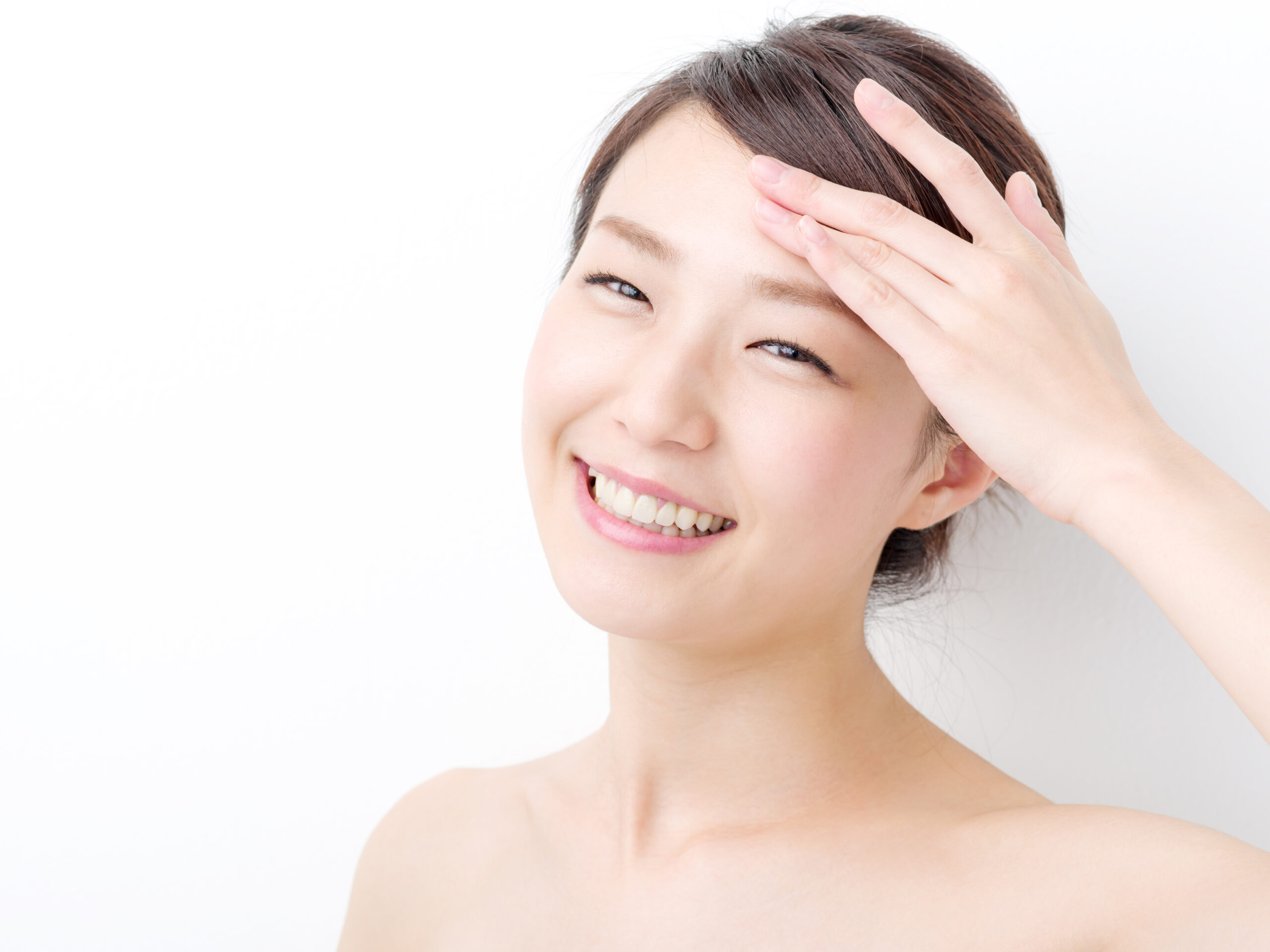 おでこがボコボコする？おでこのヒアルロン酸について解説しました